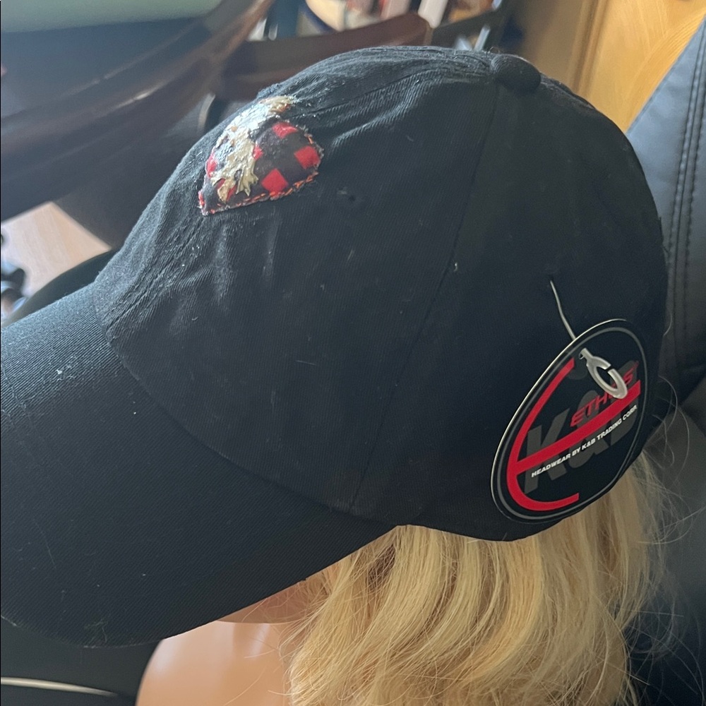#1380**Black Baseball Cap W/ red & white WHT logo art in Detail. - Picture 3 of 14